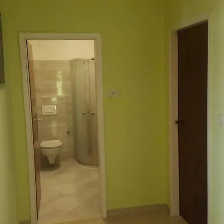 Bone Apartment *